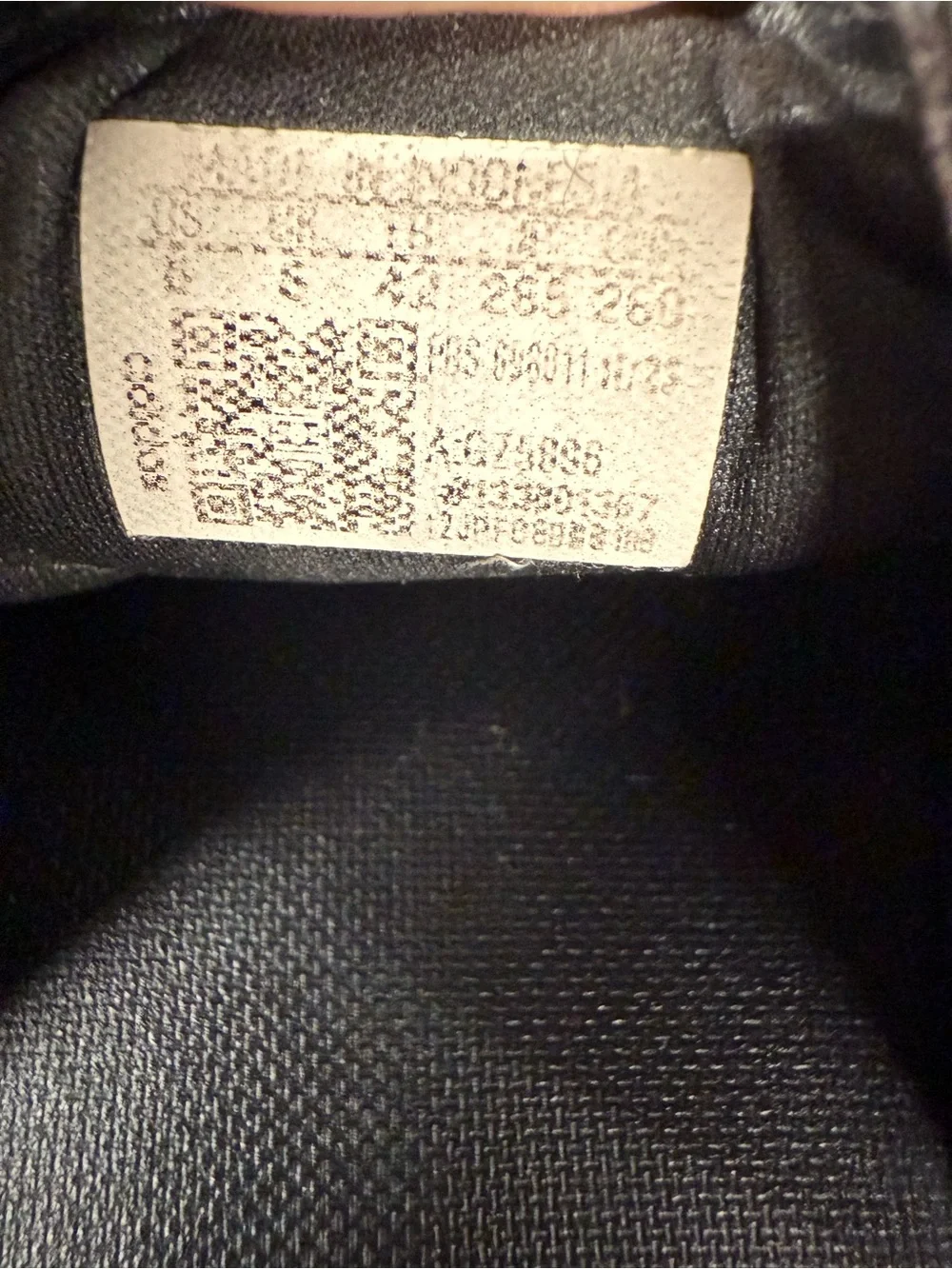 Adidas Adilette Comfort Black Slides Sandals Men’s 8 Women’s 9